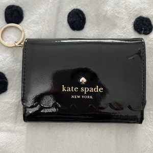NMOT Kate Spade key chain wallet. In perfect condition never used.